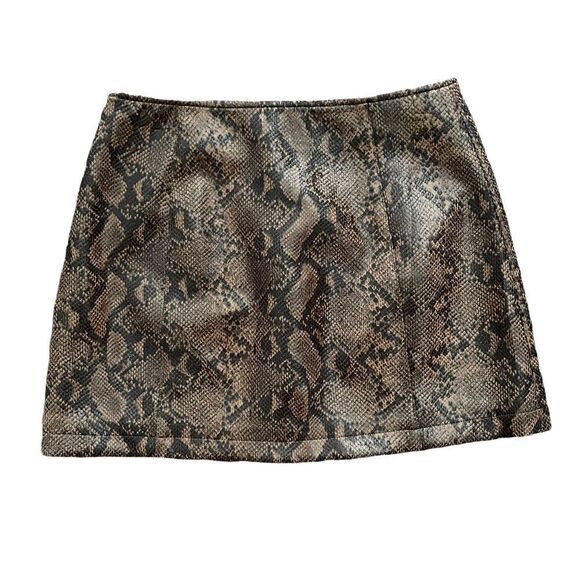 ASTR Women’s Faux Leather Skirt Snakeskin Brown Black Button Down Size Medium - Picture 5 of 5